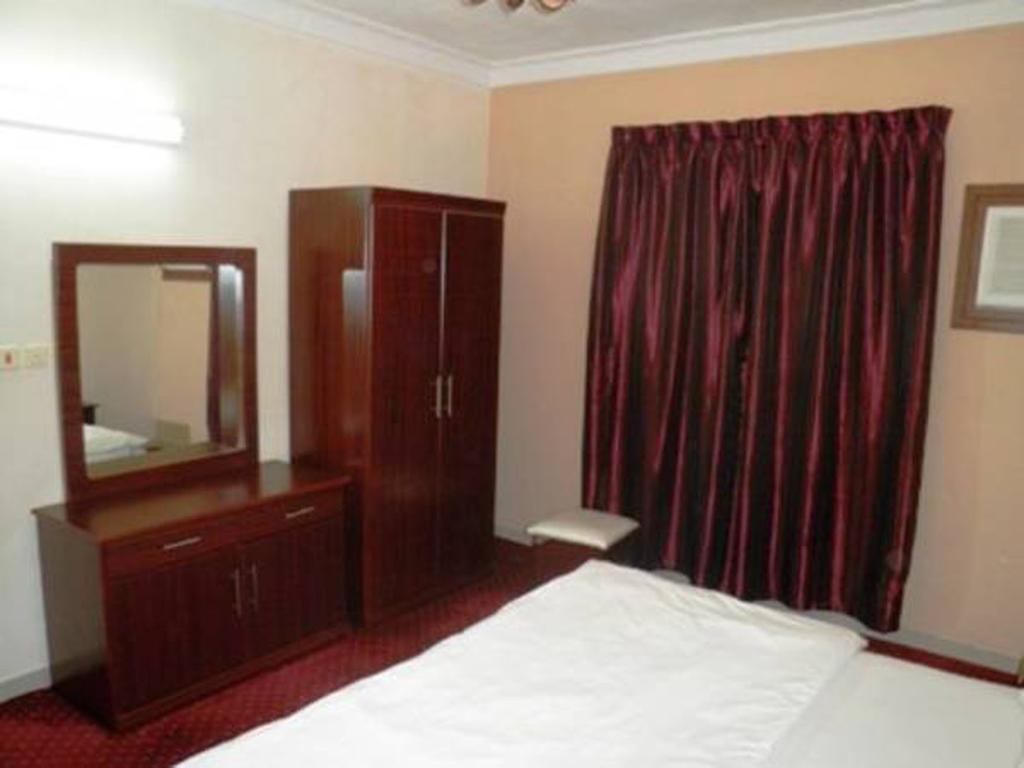 Al Farhan Hotel Suites - Al Salam Riad Exterior foto